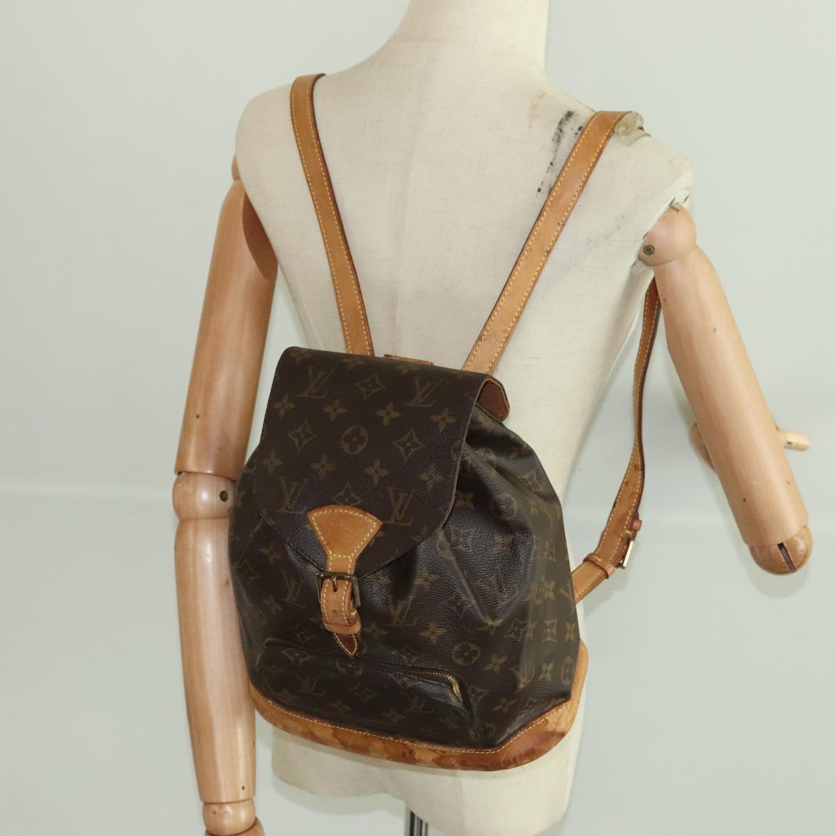 LOUIS VUITTON Monogram Montsouris MM Backpack M51136 LV Auth 94211