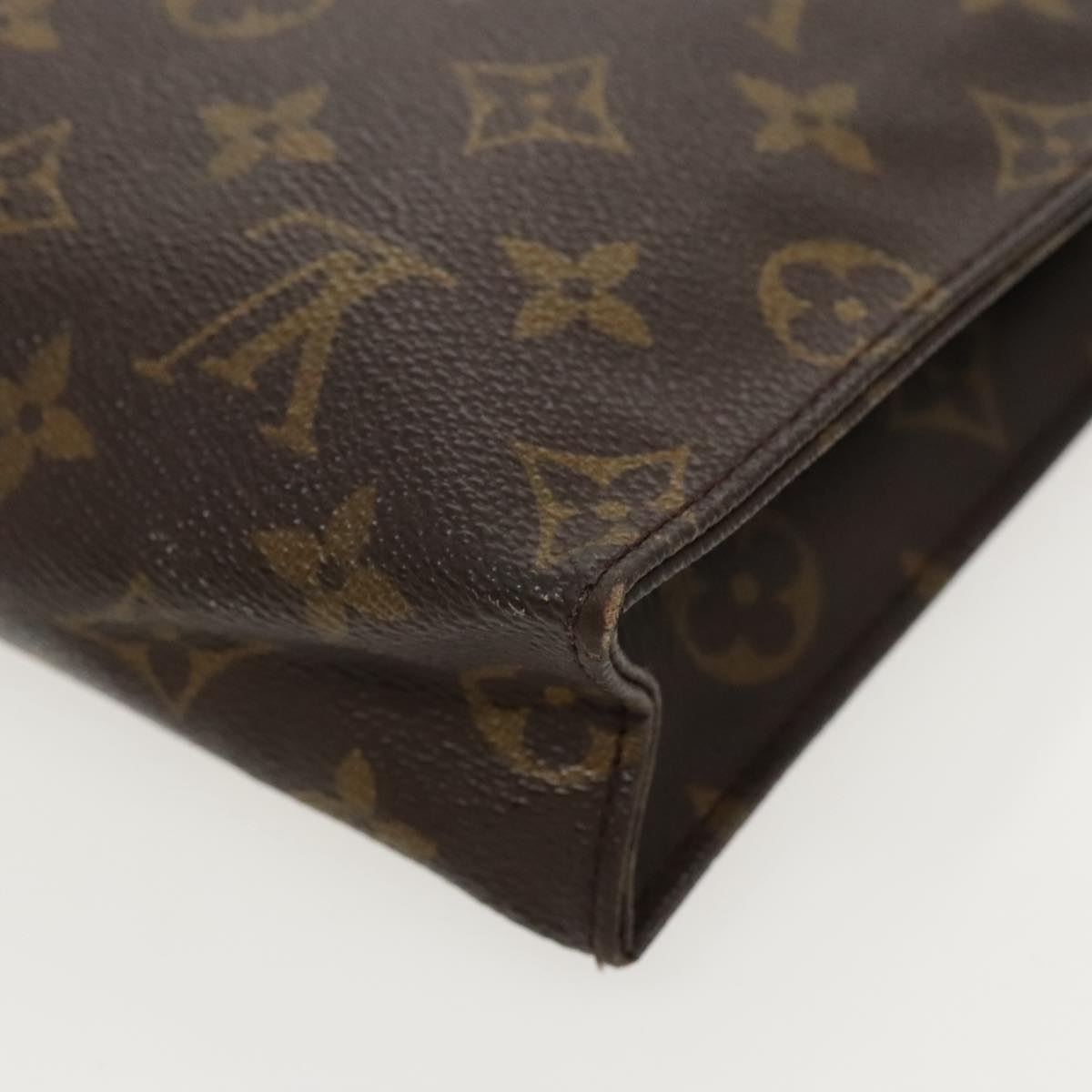 LOUIS VUITTON Monogram Poche Toilette 26 Pouch M47542 LV Auth 94279