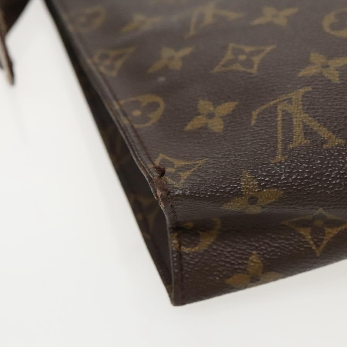 LOUIS VUITTON Monogram Poche Toilette 26 Pouch M47542 LV Auth 94279