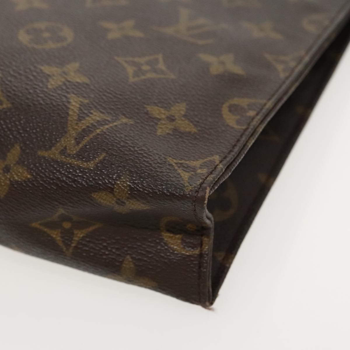 LOUIS VUITTON Monogram Poche Toilette 26 Pouch M47542 LV Auth 94279