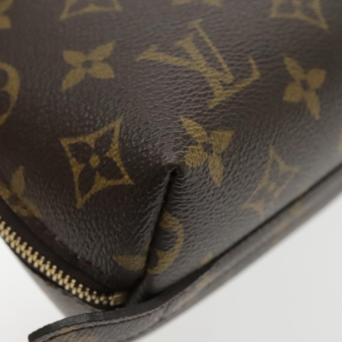 LOUIS VUITTON Monogram Trousse Demi Ronde Cosmetic Pouch M47520 LV Auth 94327