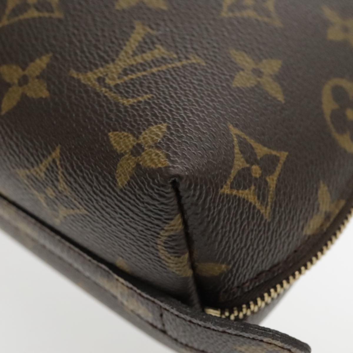 LOUIS VUITTON Monogram Trousse Demi Ronde Cosmetic Pouch M47520 LV Auth 94327