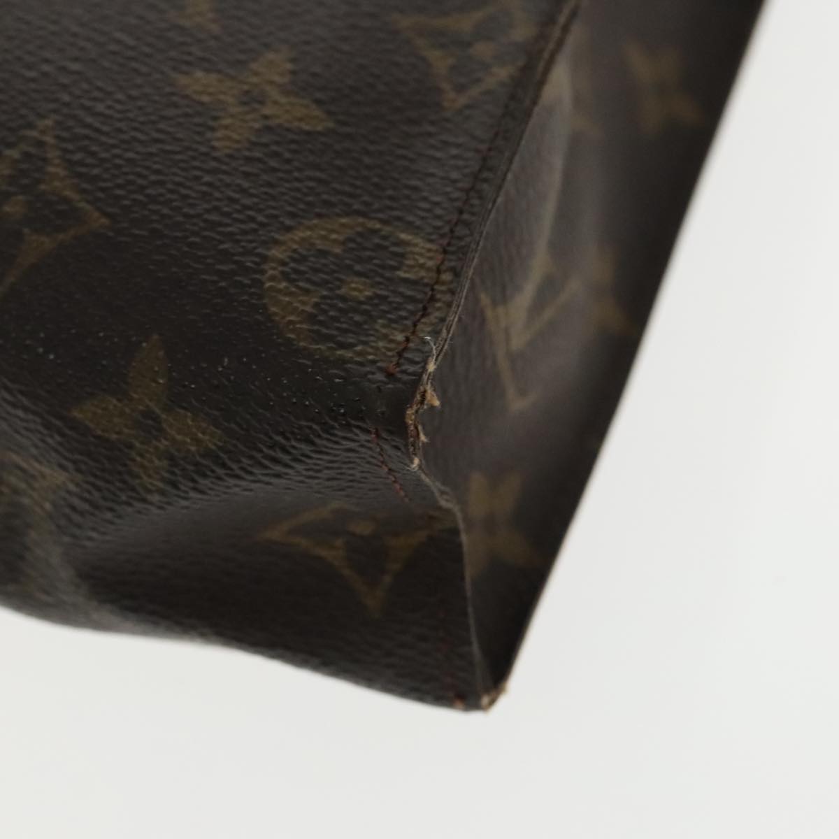 LOUIS VUITTON Monogram Poche Toilette 26 Pouch M47542 LV Auth 94329