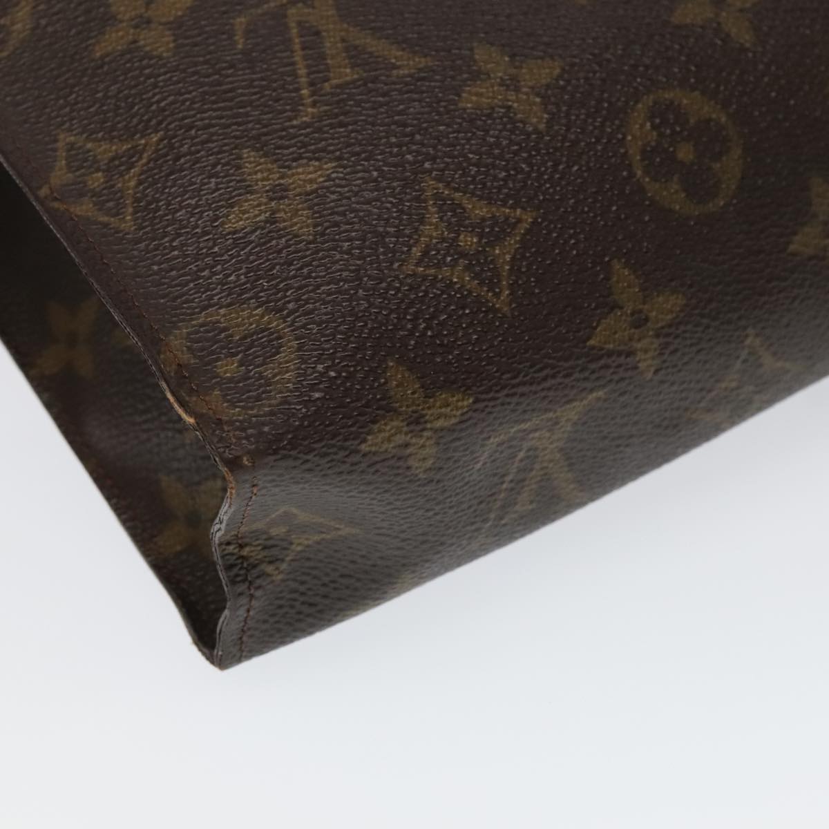 LOUIS VUITTON Monogram Poche Toilette 26 Pouch M47542 LV Auth 94330