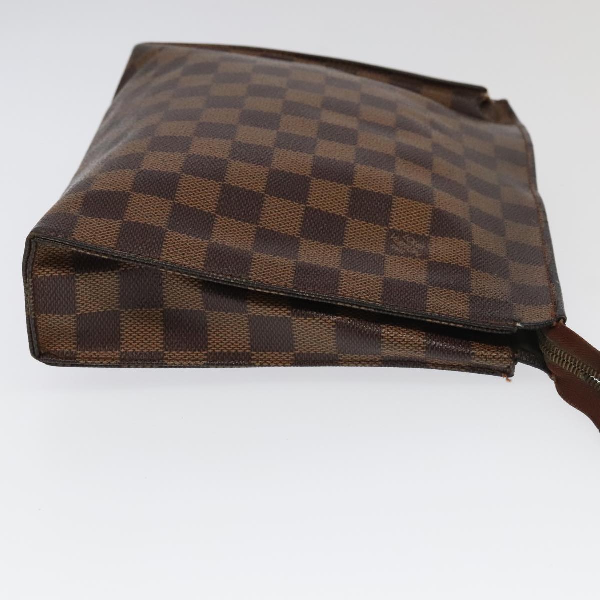 LOUIS VUITTON Damier Ebene Poche Toilette 26 Pouch N47543 LV Auth 94331