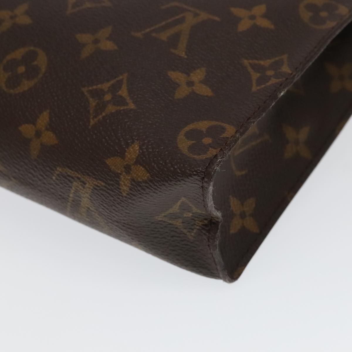 LOUIS VUITTON Monogram Poche Toilette 26 Pouch M47542 LV Auth 94374