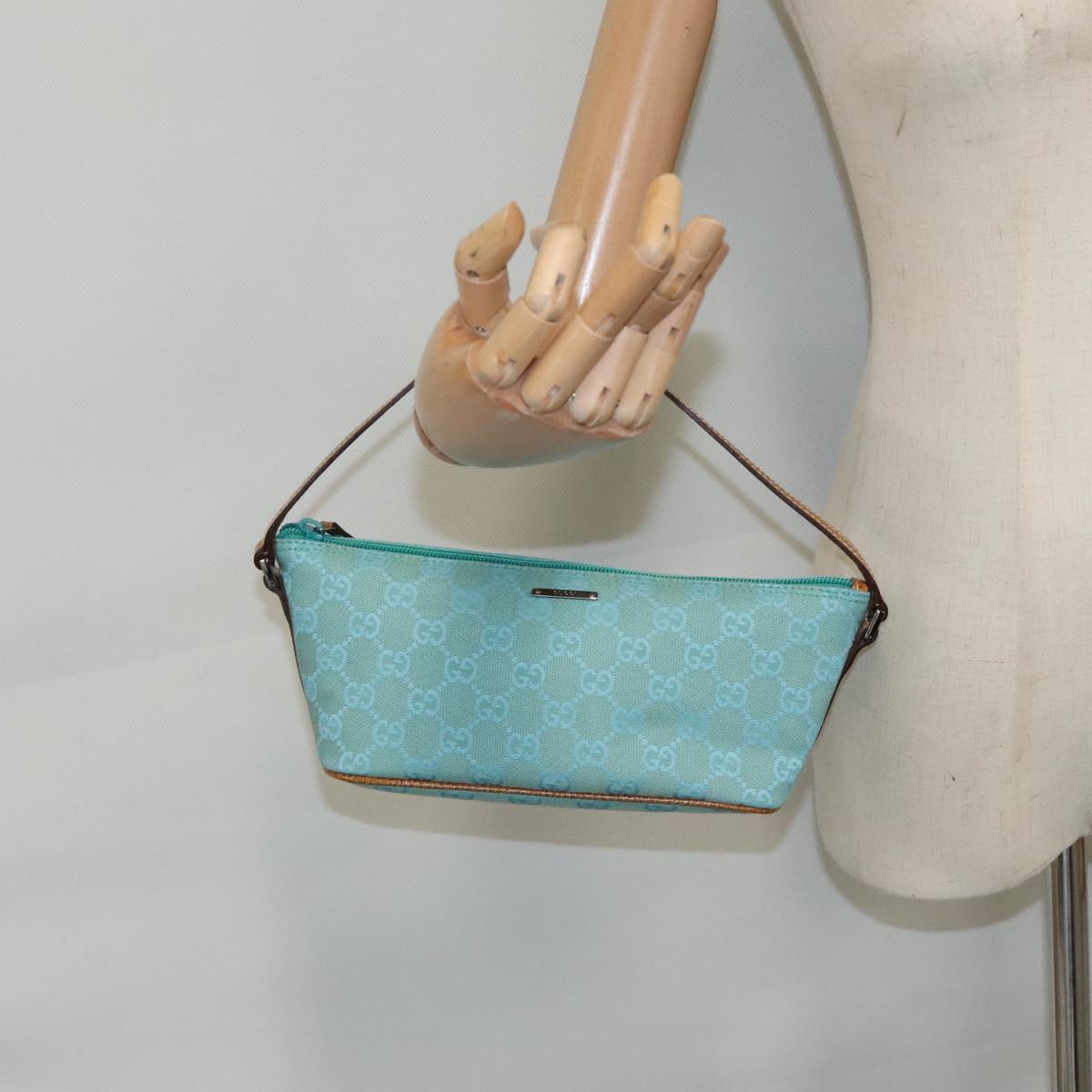 GUCCI GG Canvas Accessory Pouch Turquoise Blue Silver 07193 Auth 94436