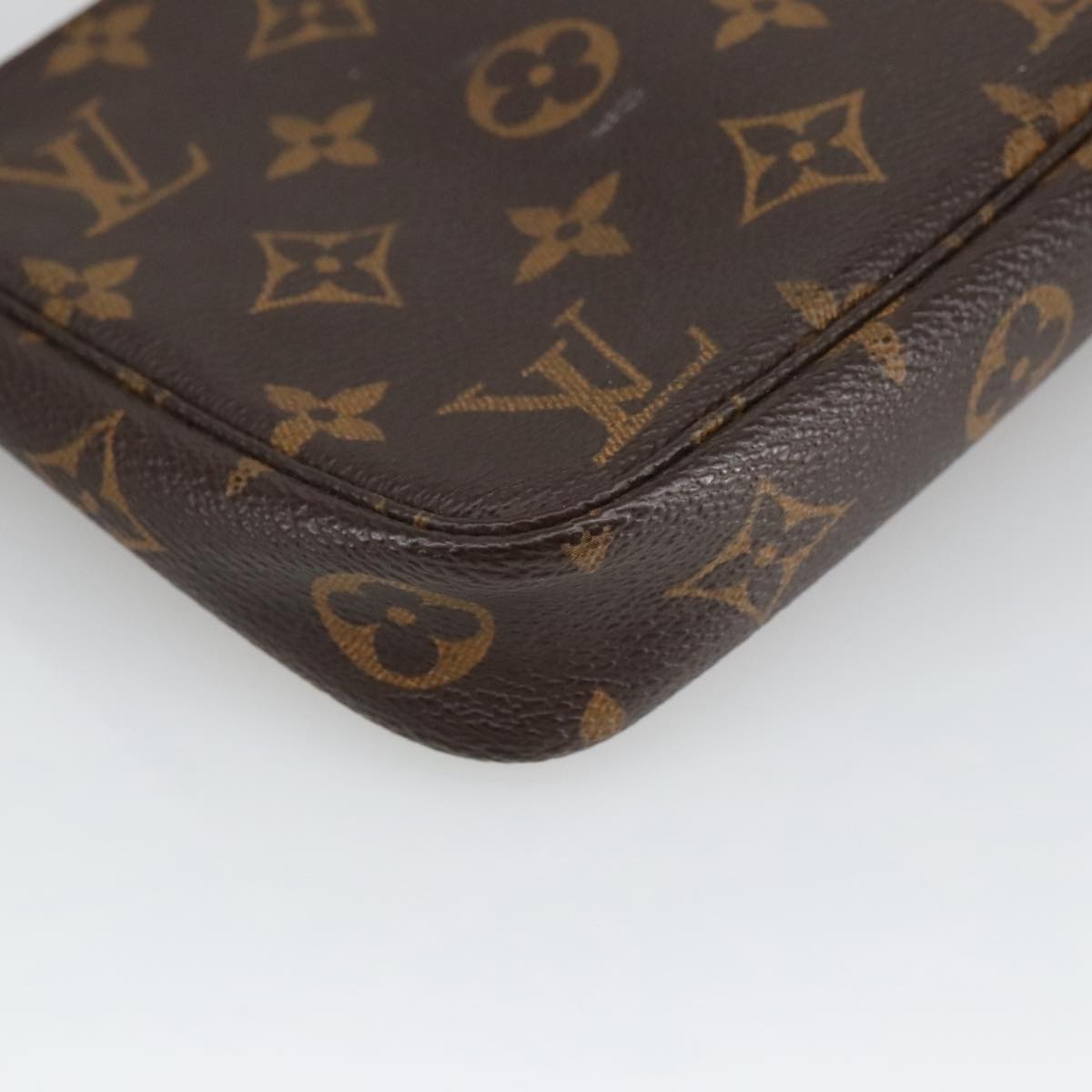 LOUIS VUITTON Monogram Pochette Accessoires Pouch M51980 LV Auth 94521