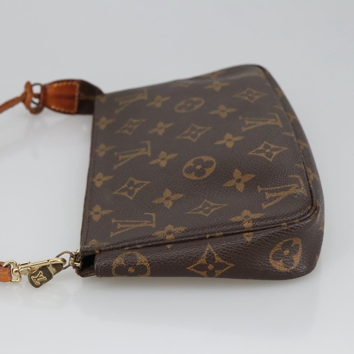 LOUIS VUITTON Monogram Pochette Accessoires Pouch M51980 LV Auth 94521