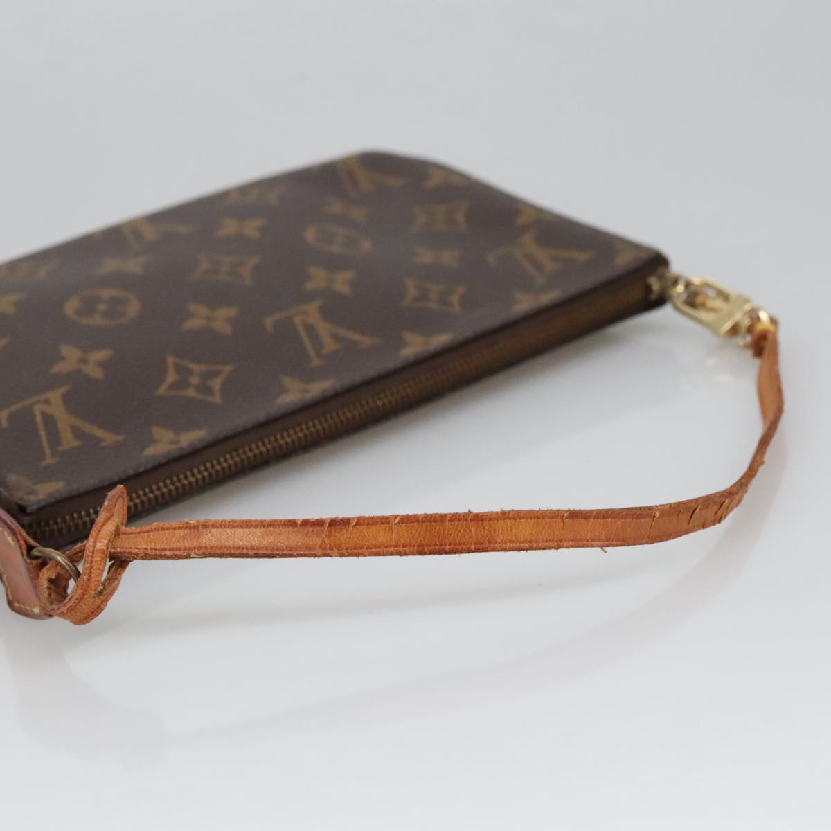 LOUIS VUITTON Monogram Pochette Accessoires Pouch M51980 LV Auth 94521