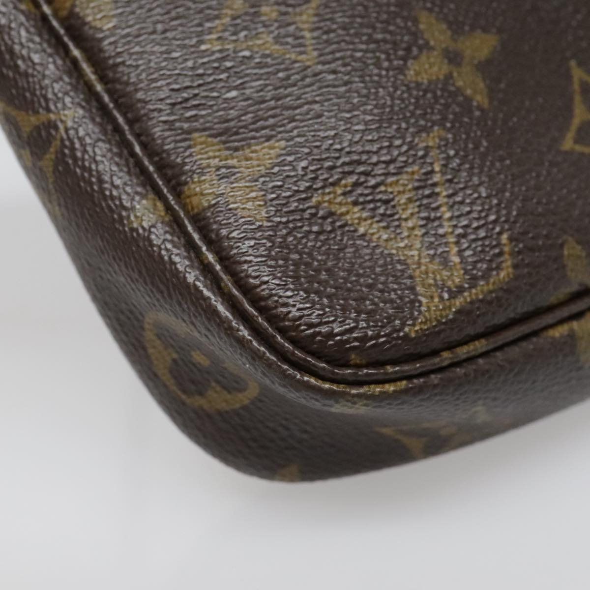 LOUIS VUITTON Monogram Pochette Accessoires Pouch M51980 LV Auth 94522