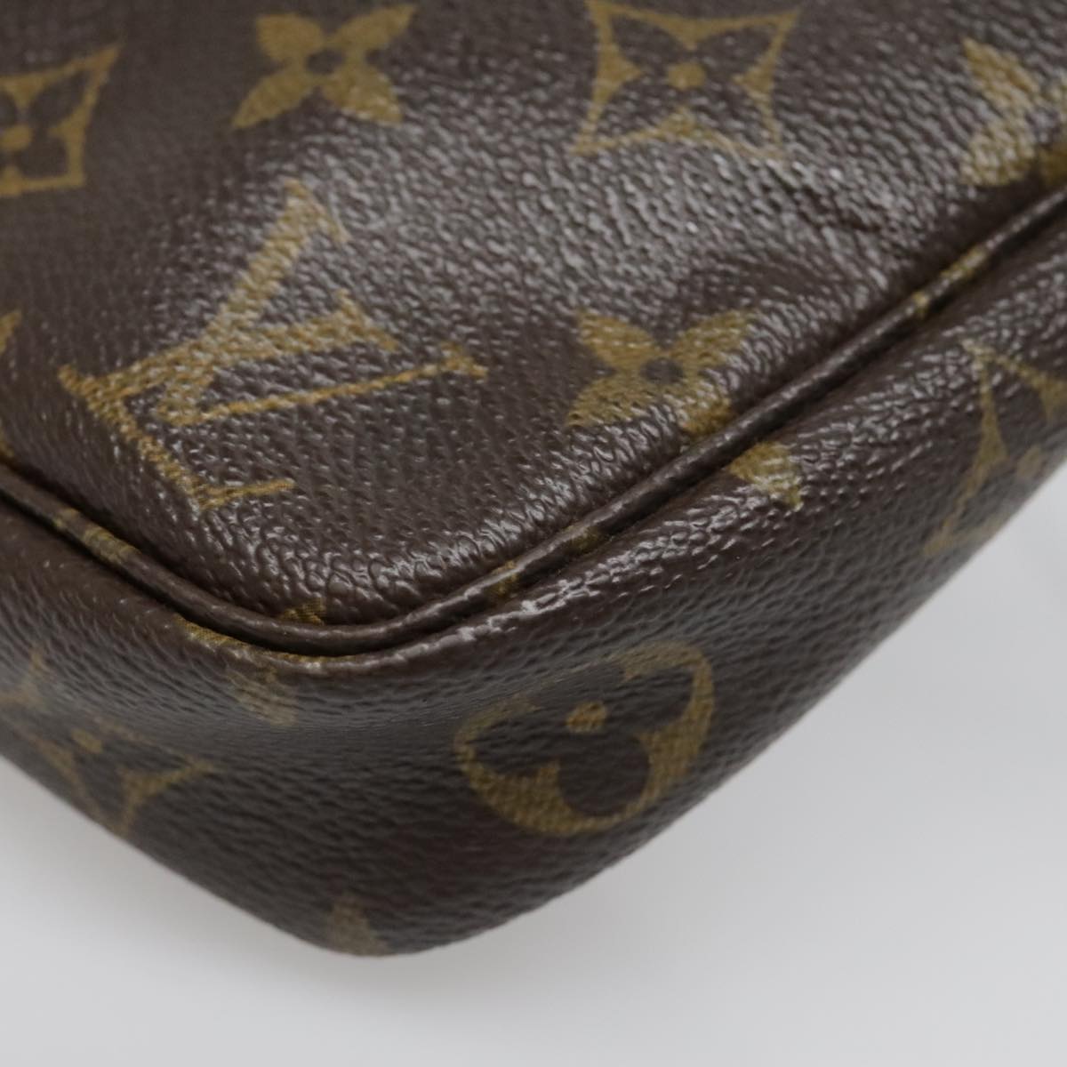 LOUIS VUITTON Monogram Pochette Accessoires Pouch M51980 LV Auth 94522