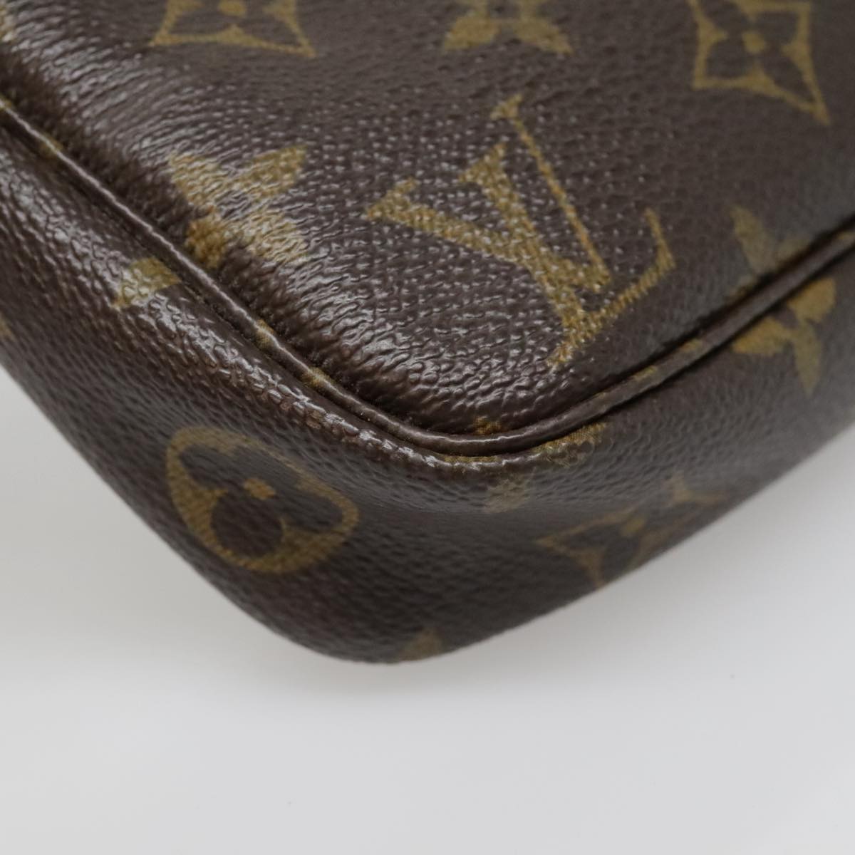 LOUIS VUITTON Monogram Pochette Accessoires Pouch M51980 LV Auth 94522