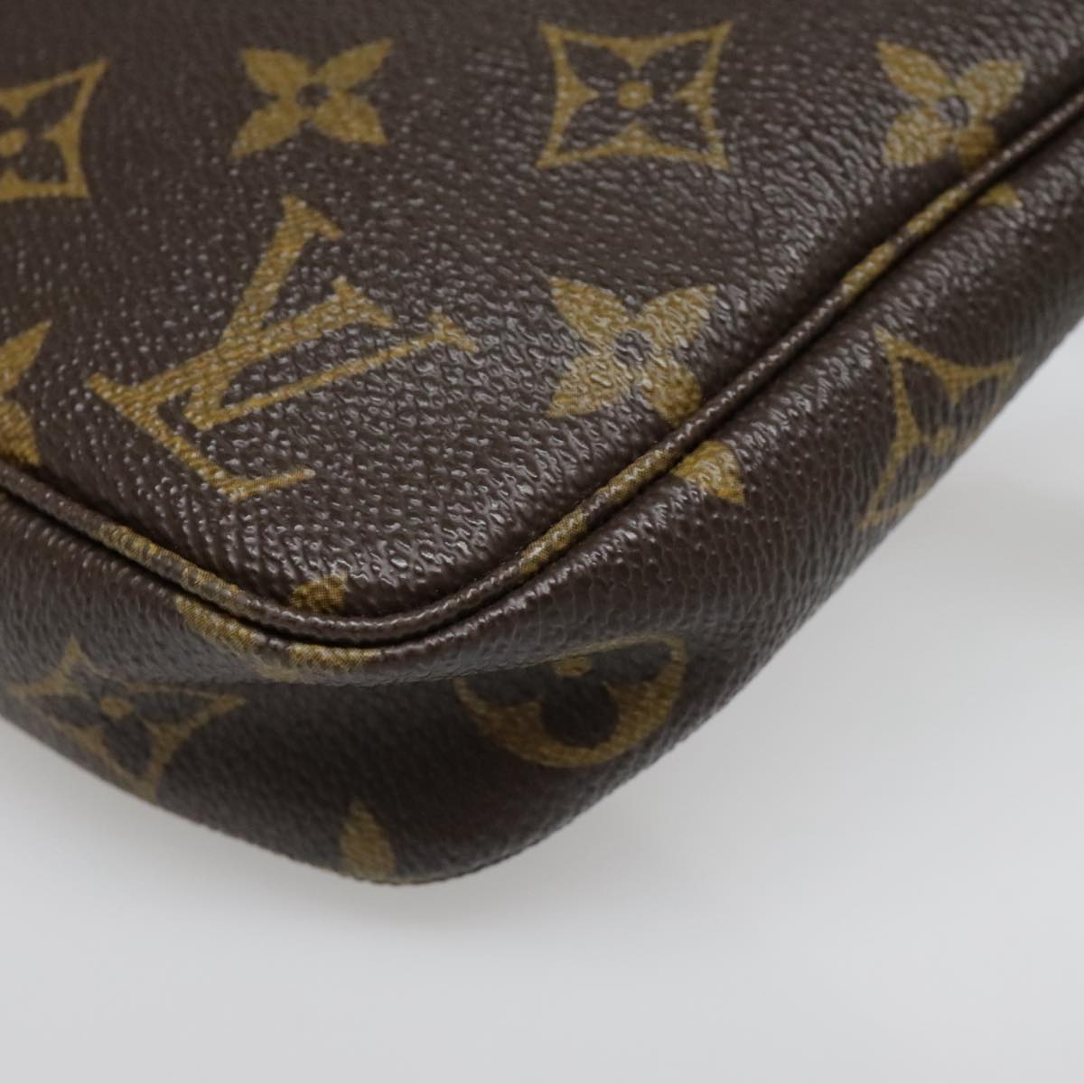 LOUIS VUITTON Monogram Pochette Accessoires Pouch M51980 LV Auth 94524