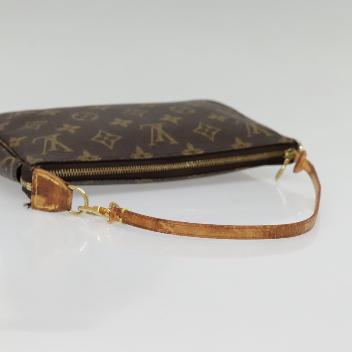 LOUIS VUITTON Monogram Pochette Accessoires Pouch M51980 LV Auth 94524