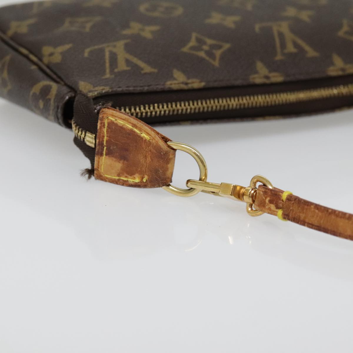 LOUIS VUITTON Monogram Pochette Accessoires Pouch M51980 LV Auth 94524