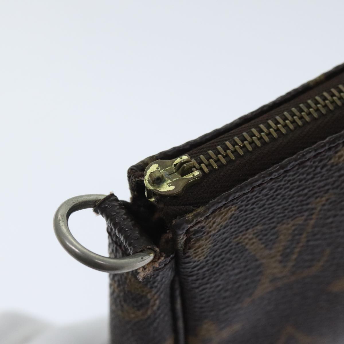 LOUIS VUITTON Monogram Pochette Accessoires Pouch M51980 LV Auth 94527