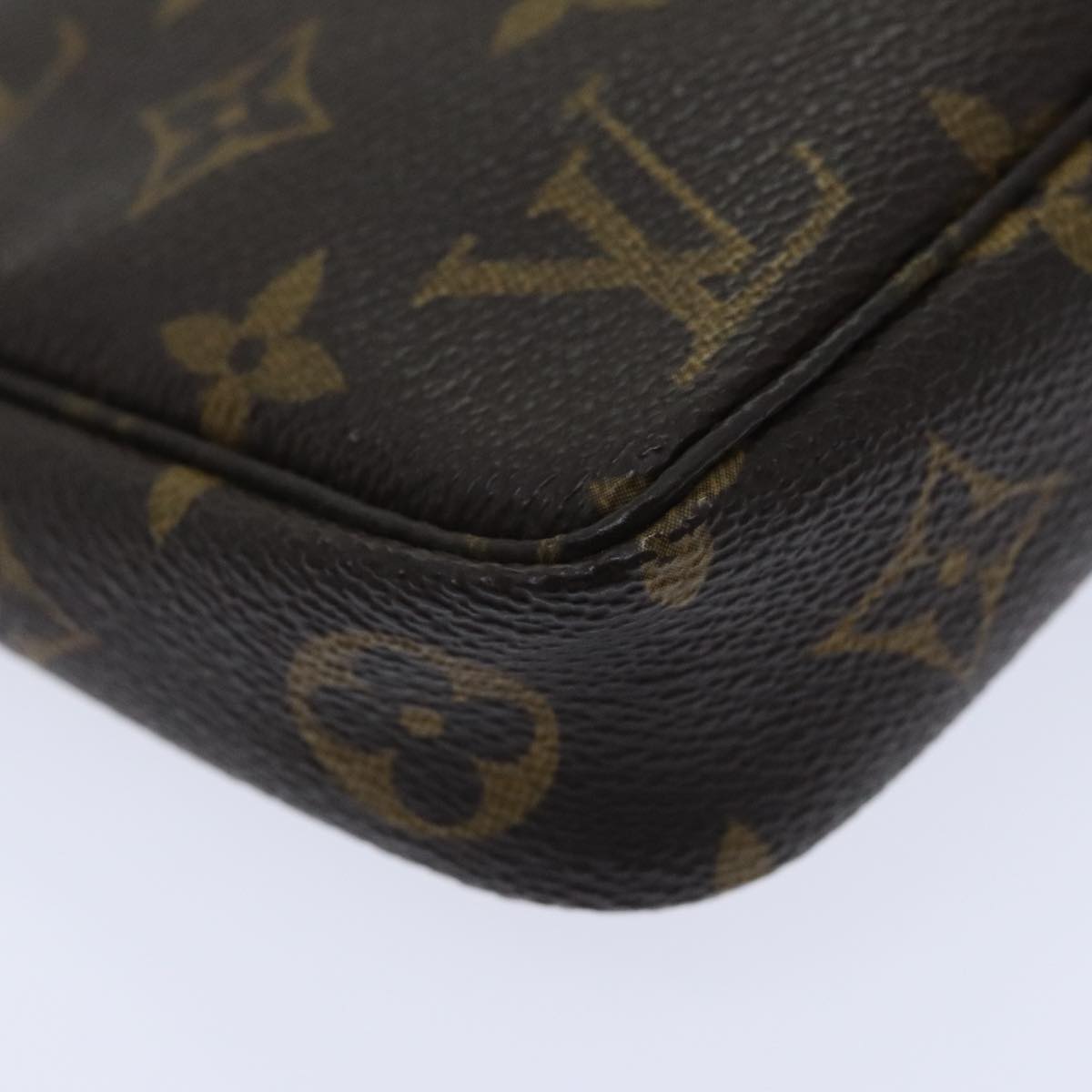 LOUIS VUITTON Monogram Pochette Accessoires Pouch M51980 LV Auth 94527