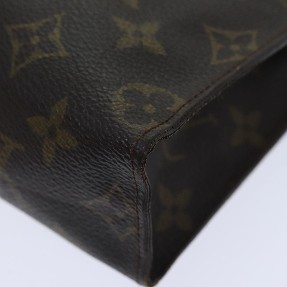 LOUIS VUITTON Monogram Poche Toilette 26 Pouch M47542 LV Auth 94537