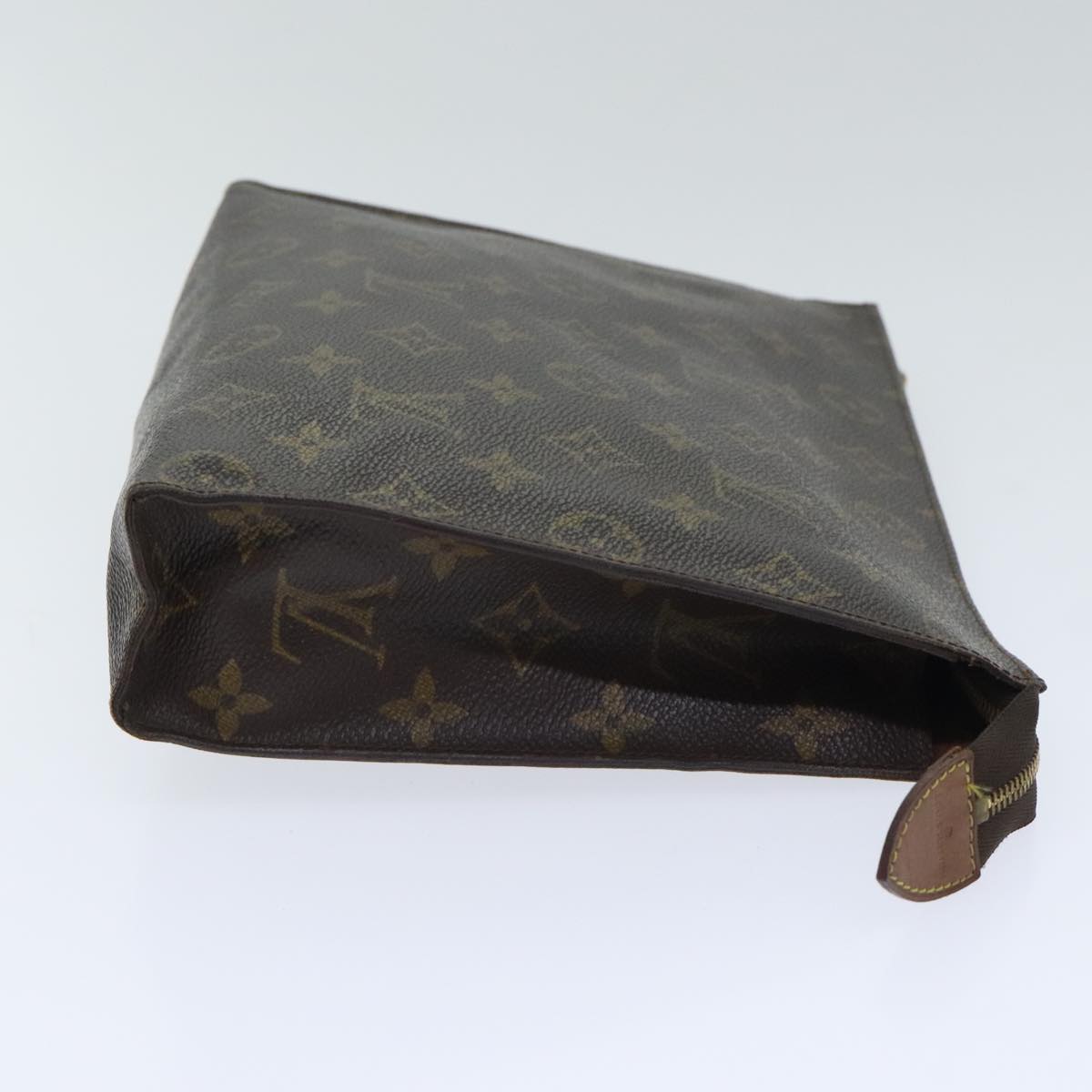 LOUIS VUITTON Monogram Poche Toilette 26 Pouch M47542 LV Auth 94537