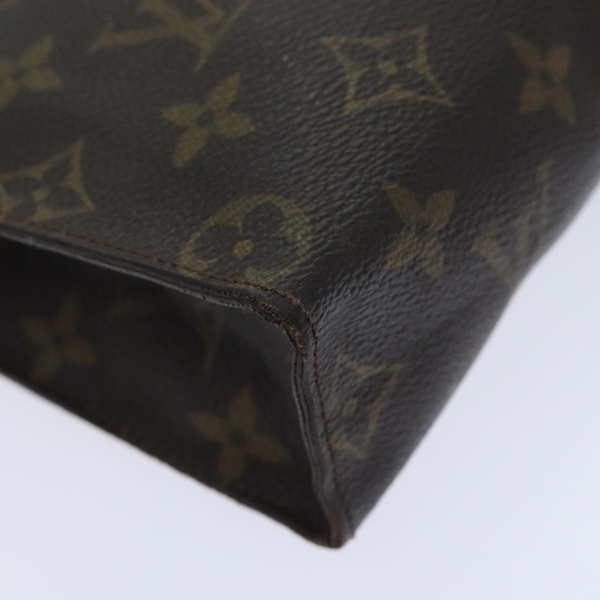 LOUIS VUITTON Monogram Poche Toilette 26 Pouch M47542 LV Auth 94537