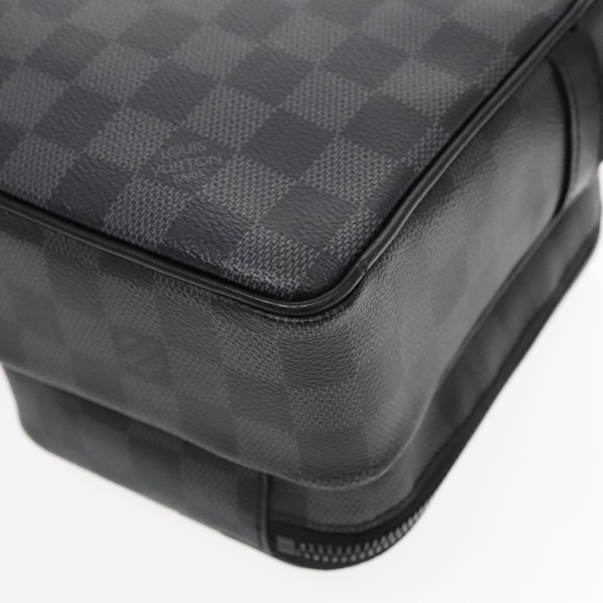 LOUIS VUITTON Damier Grafitte Utility Messenger Shoulder Bag M40280 Auth 94640SM