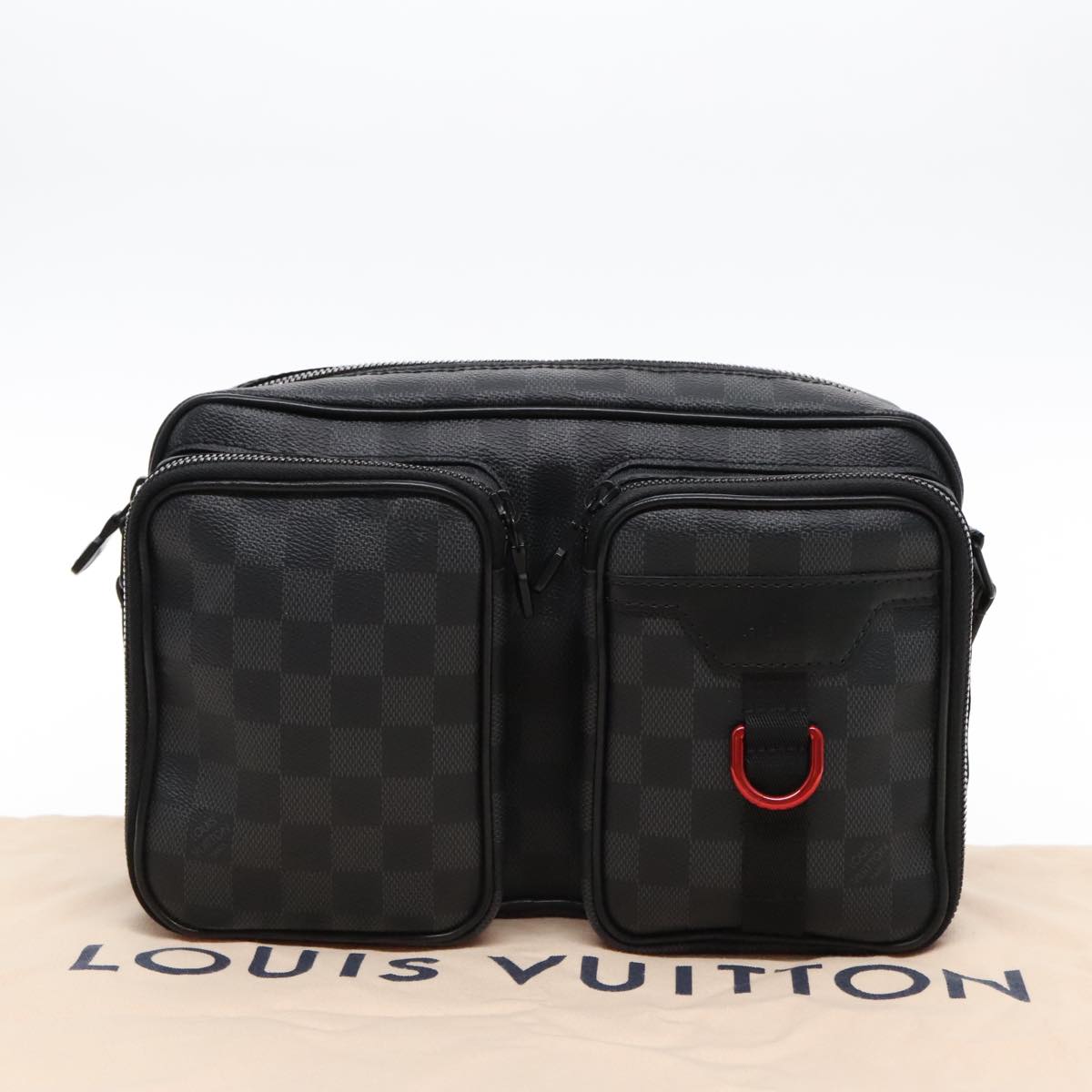 LOUIS VUITTON Damier Grafitte Utility Messenger Shoulder Bag M40280 Auth 94640SM