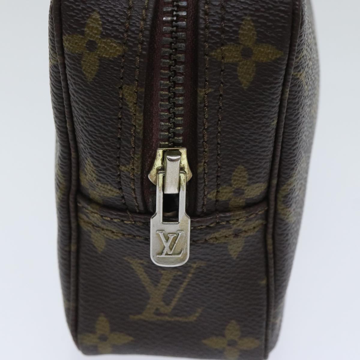 LOUIS VUITTON Monogram Trousse Toilette 18 Pouch M47526 LV Auth 94917