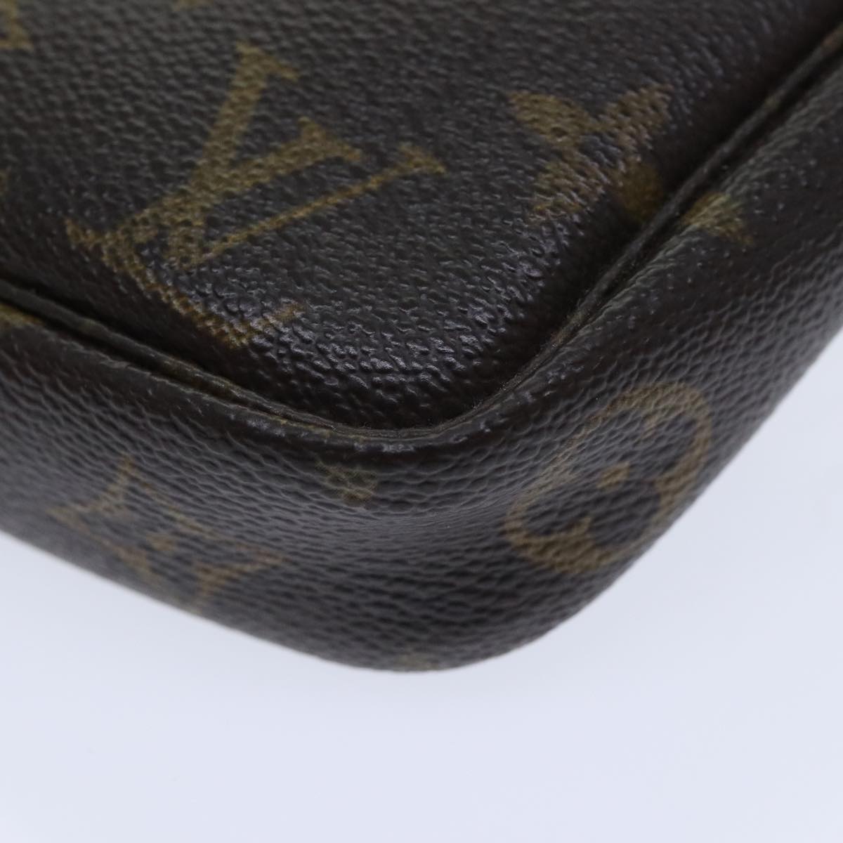 LOUIS VUITTON Monogram Pochette Accessoires Pouch M51980 LV Auth 94938