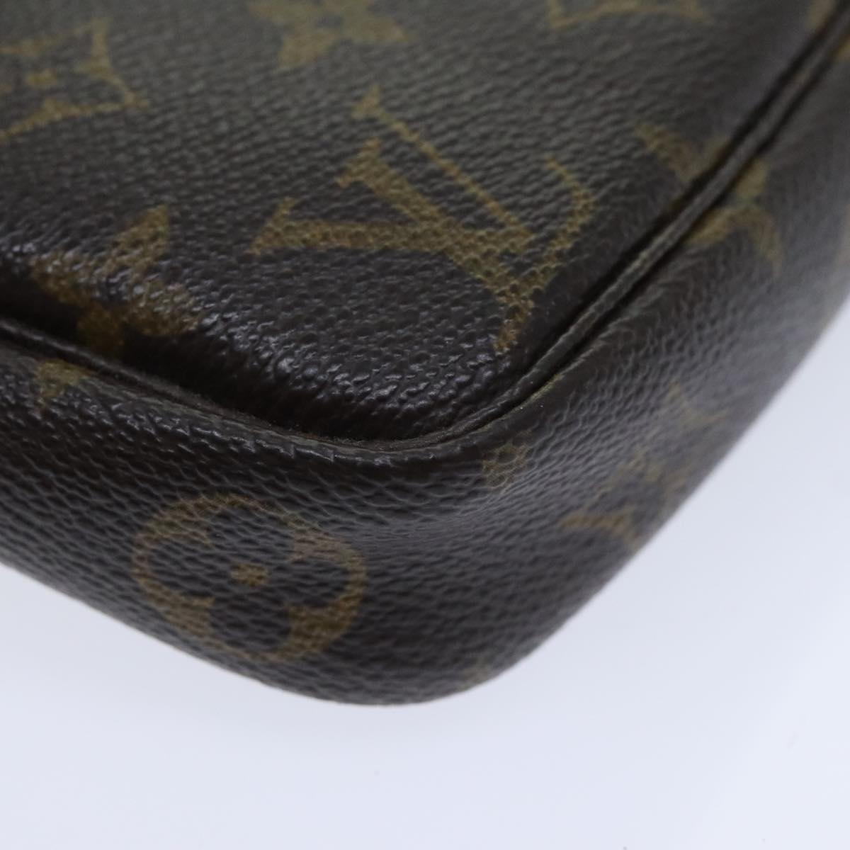 LOUIS VUITTON Monogram Pochette Accessoires Pouch M51980 LV Auth 94938