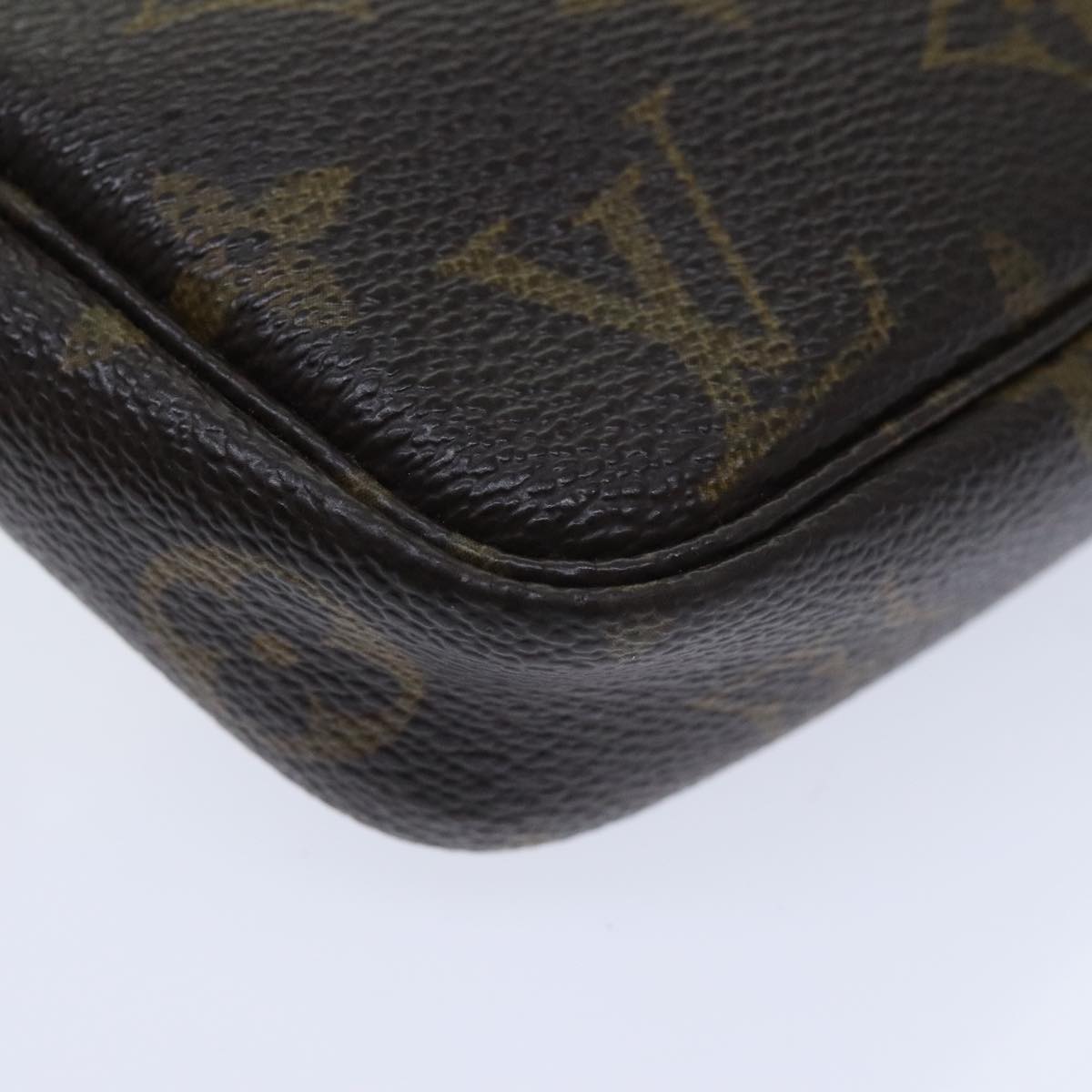 LOUIS VUITTON Monogram Pochette Accessoires Pouch M51980 LV Auth 94938