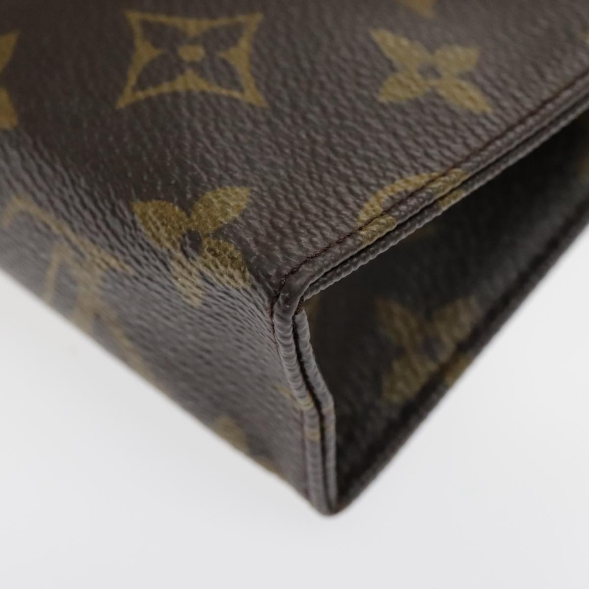 LOUIS VUITTON Monogram Poche Toilette 15 Pouch M47546 LV Auth 95049