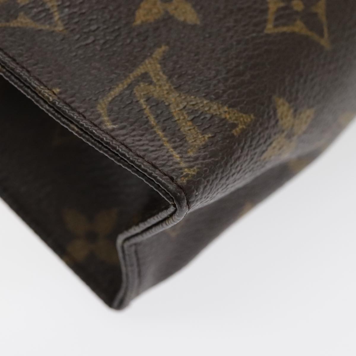 LOUIS VUITTON Monogram Poche Toilette 19 Pouch M47544 LV Auth 95051