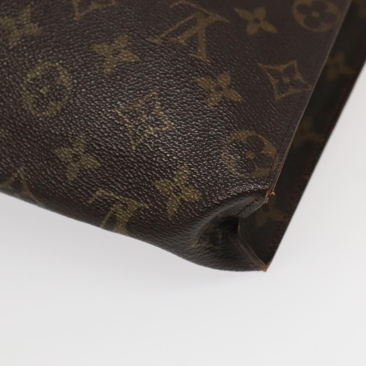 LOUIS VUITTON Monogram Poche Toilette 26 Pouch M47542 LV Auth 95078