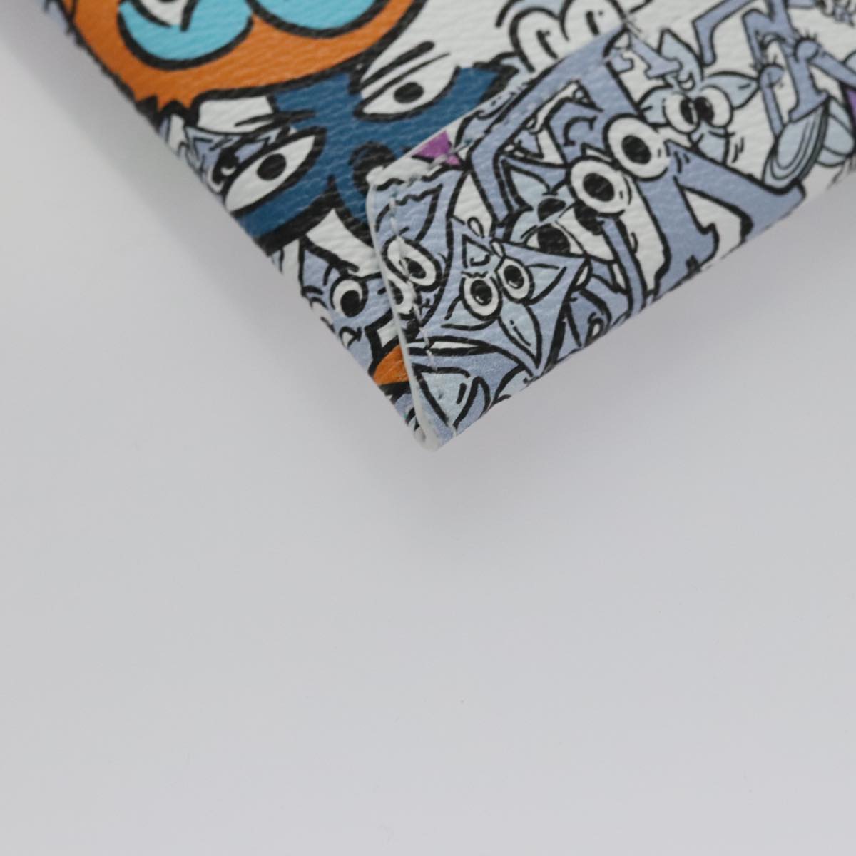 LOUIS VUITTON Monogram Comics Trio Amberop Clutch Bag White M82014 Auth 95129SM