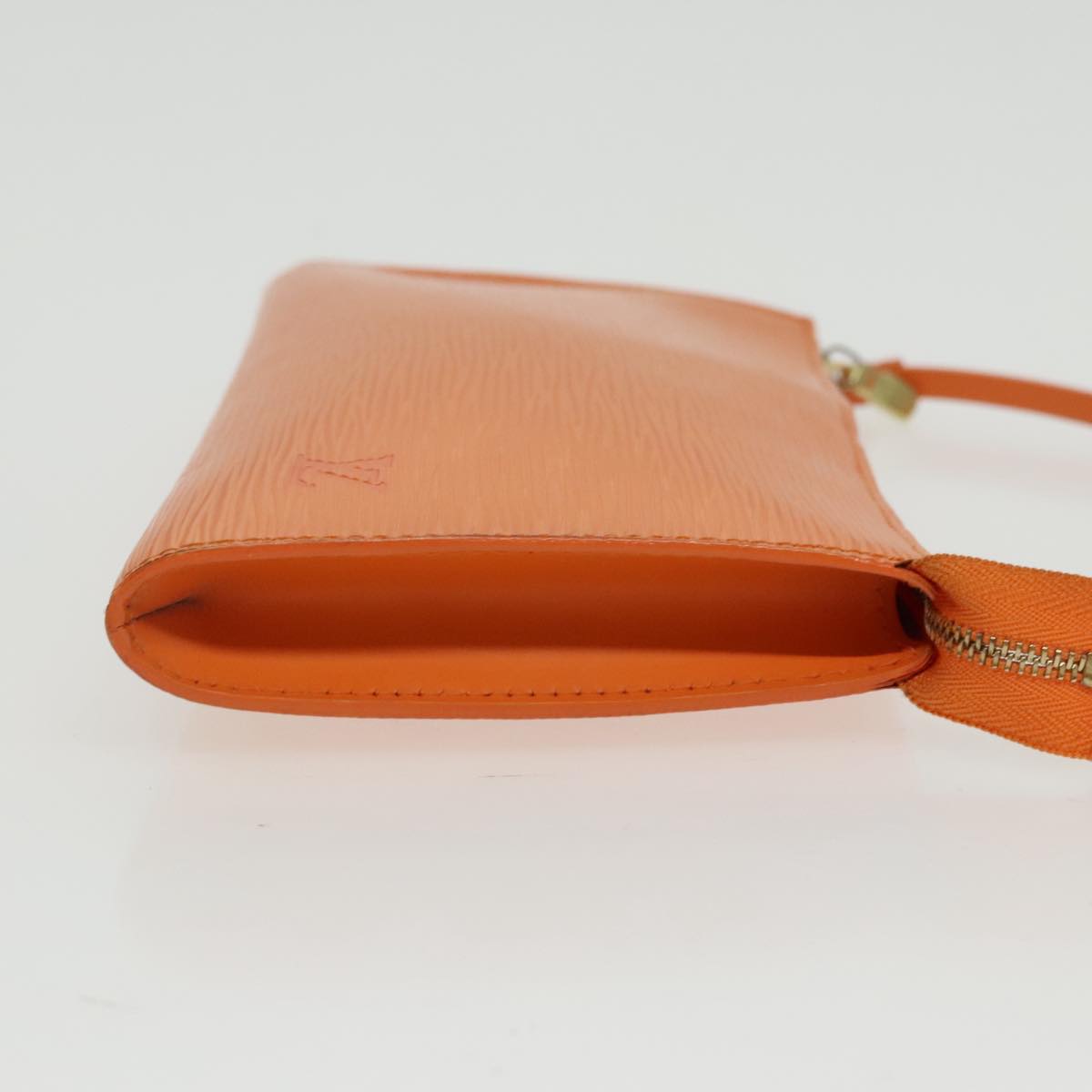 LOUIS VUITTON Epi Pochette Accessoires Pouch Orange Mandarin M5294H Auth 95388