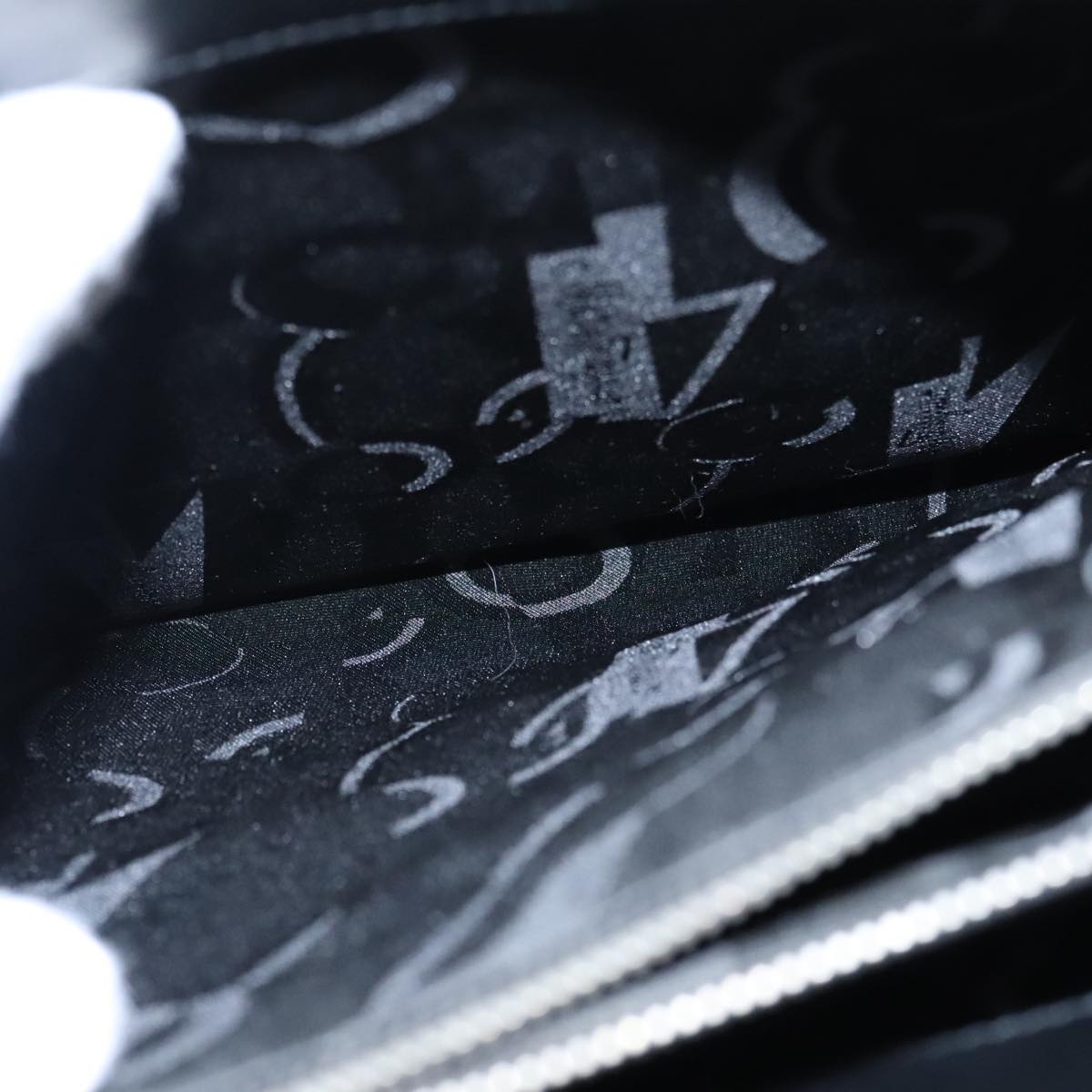 Salvatore Ferragamo Gancini Tote Bag Leather Black Silver Auth 95430