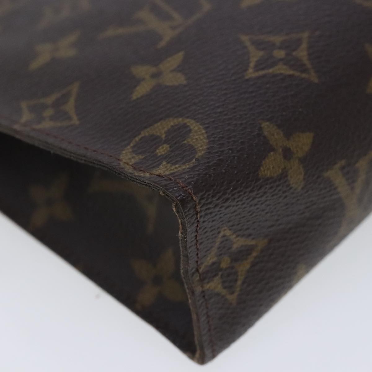 LOUIS VUITTON Monogram Poche Toilette 26 Pouch M47542 LV Auth 95434