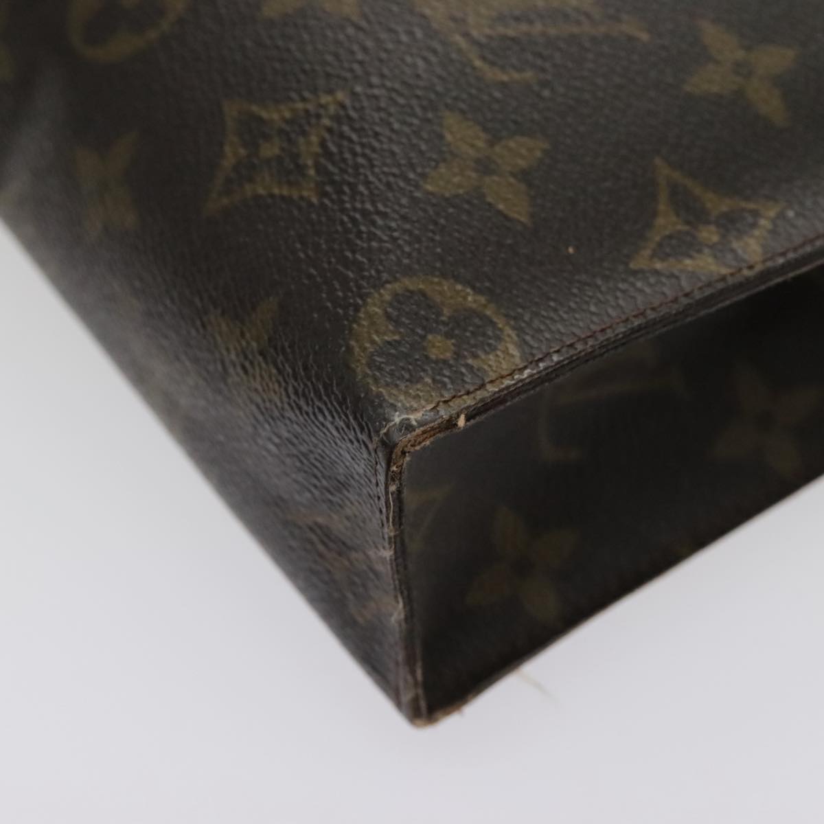 LOUIS VUITTON Monogram Poche Toilette 26 Pouch M47542 LV Auth 95532