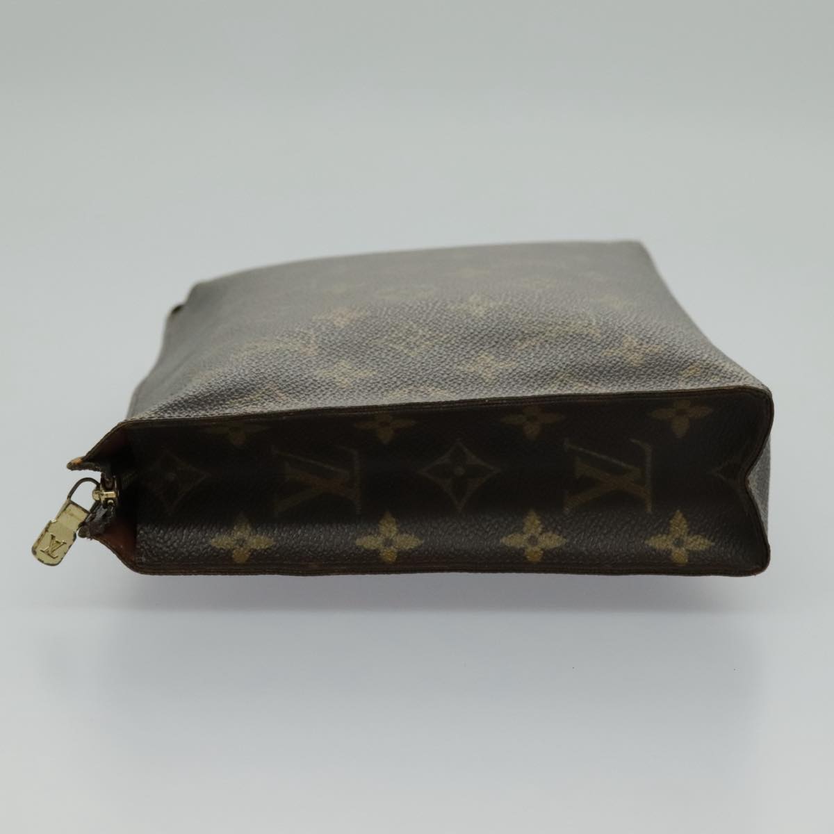 LOUIS VUITTON Monogram Poche Toilette 26 Pouch M47542 LV Auth 95607