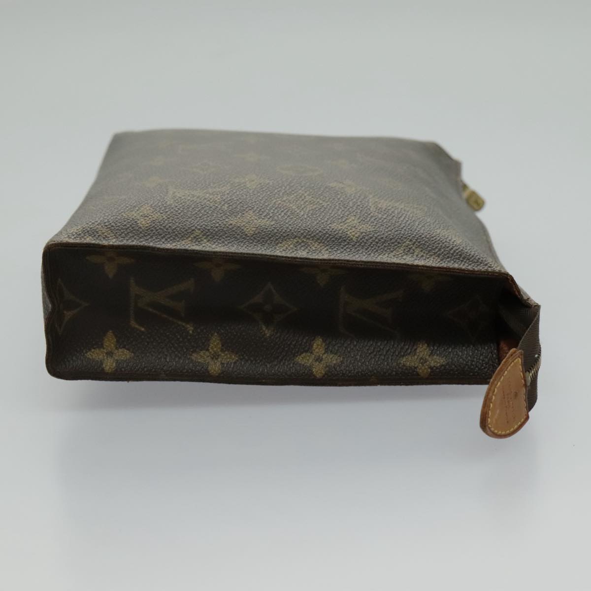 LOUIS VUITTON Monogram Poche Toilette 26 Pouch M47542 LV Auth 95607