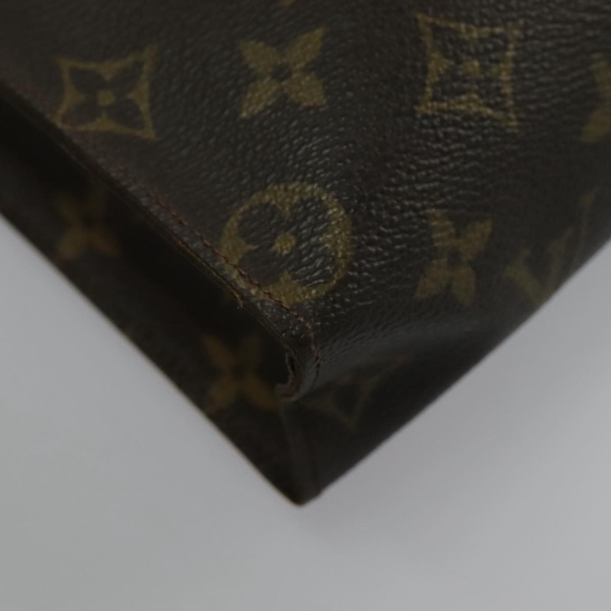 LOUIS VUITTON Monogram Poche Toilette 26 Pouch M47542 LV Auth 95607