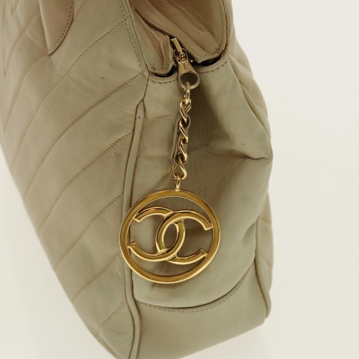 CHANEL V Stitch Hand Bag Lamb Skin Beige Gold CC Auth 95608