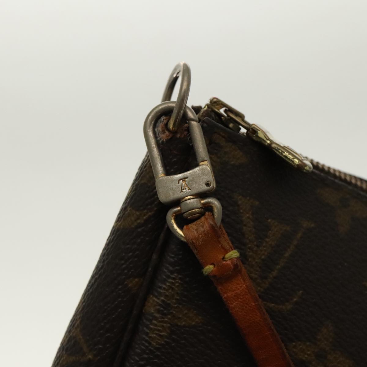 LOUIS VUITTON Monogram Pochette Accessoires Pouch M51980 LV Auth 95613