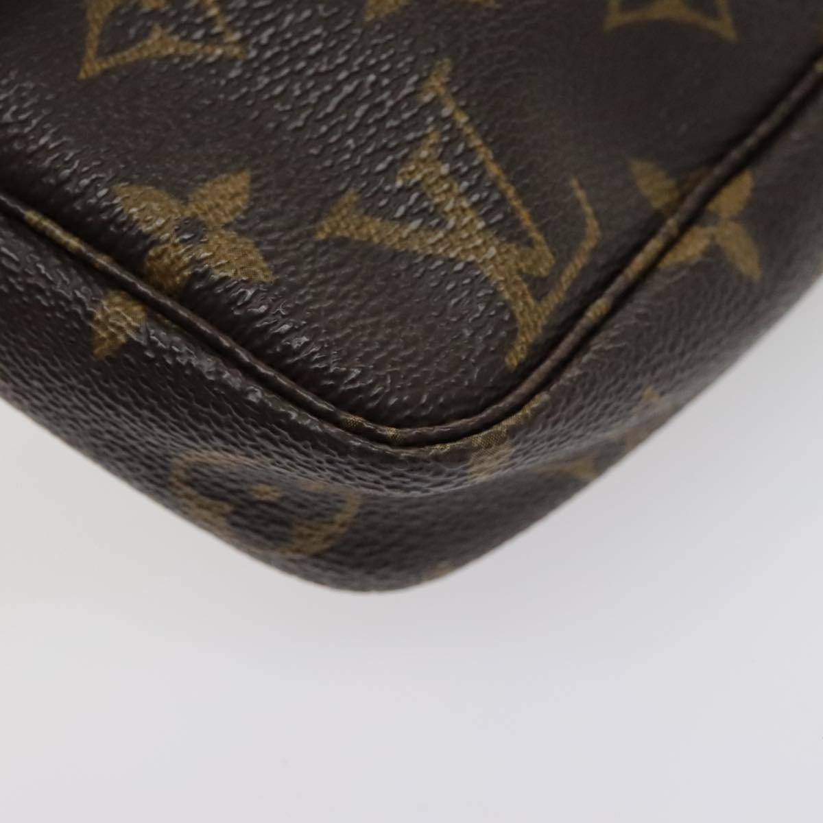 LOUIS VUITTON Monogram Pochette Accessoires Pouch M51980 LV Auth 95703