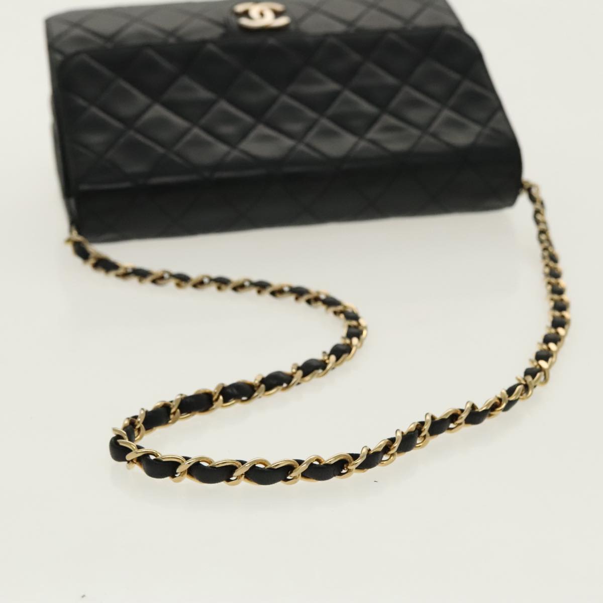 CHANEL Matelasse Chain Shoulder Bag Lamb Skin Navy Gold CC Auth 95722