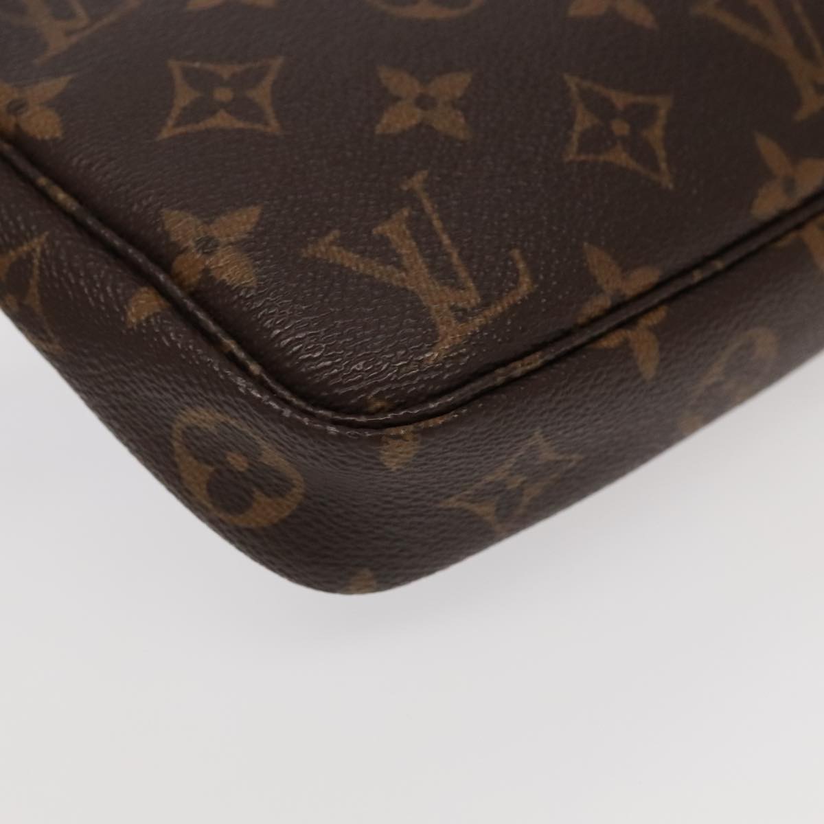 LOUIS VUITTON Monogram Pochette Accessoires Pouch M51980 LV Auth 95794