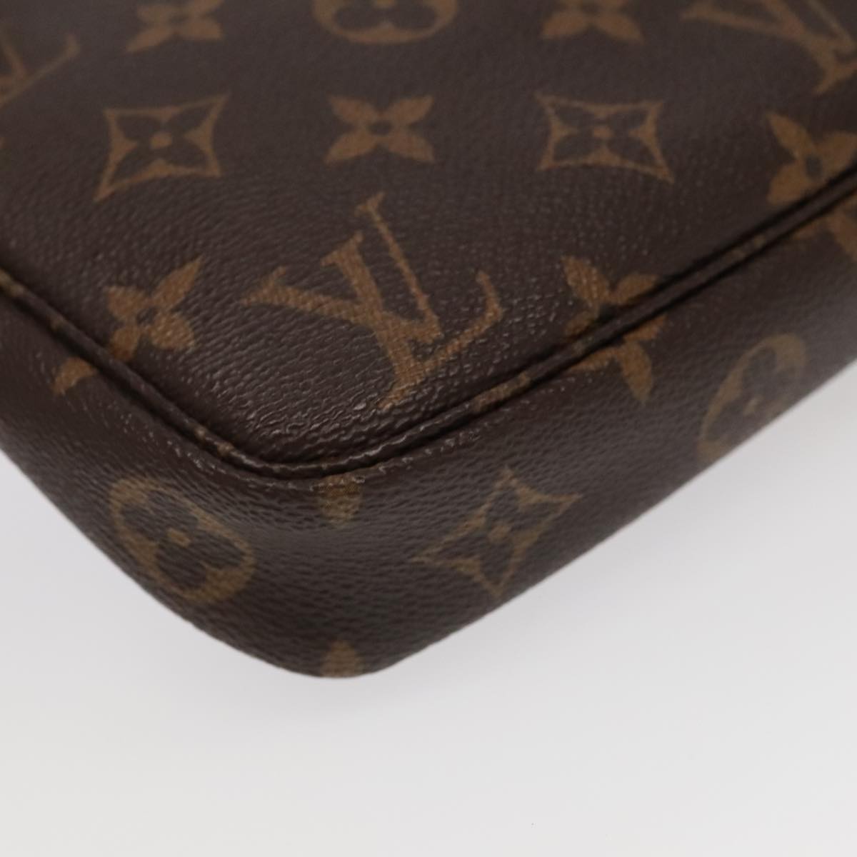 LOUIS VUITTON Monogram Pochette Accessoires Pouch M51980 LV Auth 95794