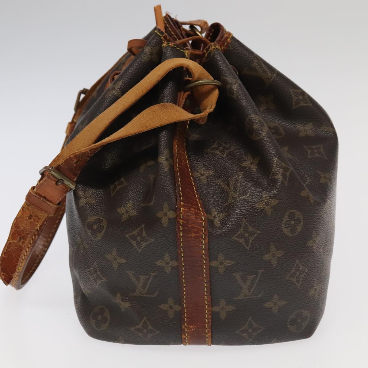 LOUIS VUITTON Monogram Petit Noe Shoulder Bag M42226 LV Auth 95809