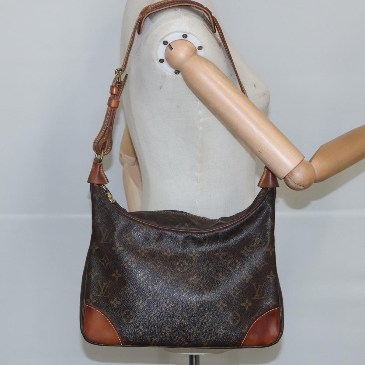 LOUIS VUITTON Monogram Boulogne 30 Shoulder Bag M51265 LV Auth 95841